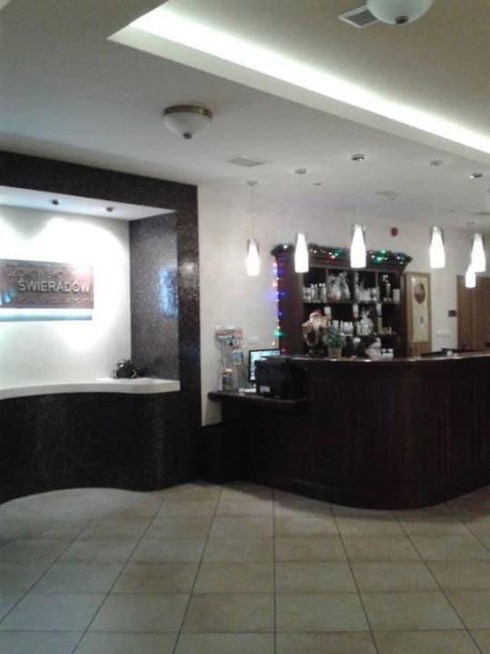 Rezeption Hotel Zdrojowy Sanus