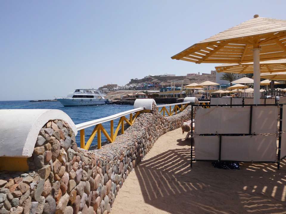 Auf der kleinen Insel SUNRISE Holidays Resort (Adults Only)