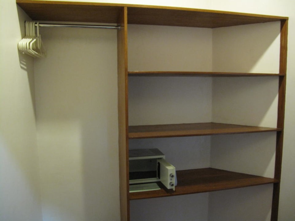 Einbauschrank mit Safe Hotel Pura Vida