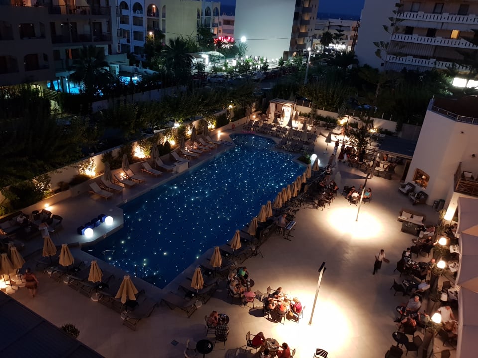 Pool Hotel Theartemis Palace