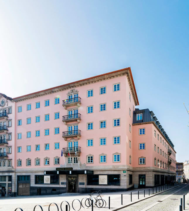 Außenansicht Hotel Infante de Sagres