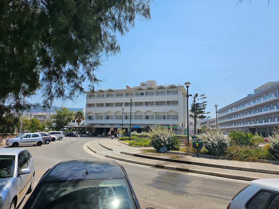 Außenansicht Hotel Zephyros