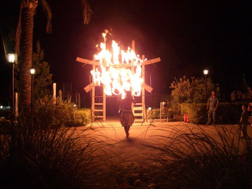 Feuerspucken beim Gala Dinner Trendy Aspendos Beach Hotel