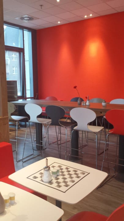 Frühstücksbereich Ibis Hotel Berlin Spandau