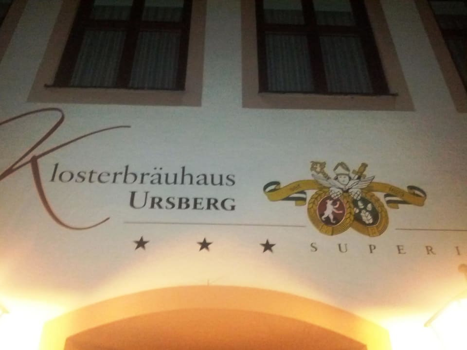 Eingang Klosterbräuhaus Ursberg