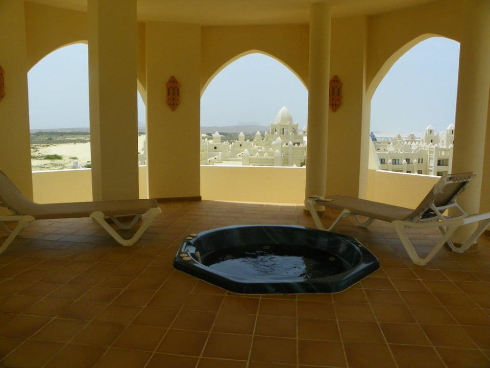 Jacuzzi Hotel Riu Karamboa