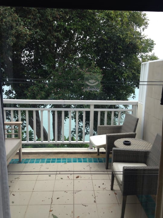 Der Balkon vom Zimmer R222 Cape Panwa Hotel