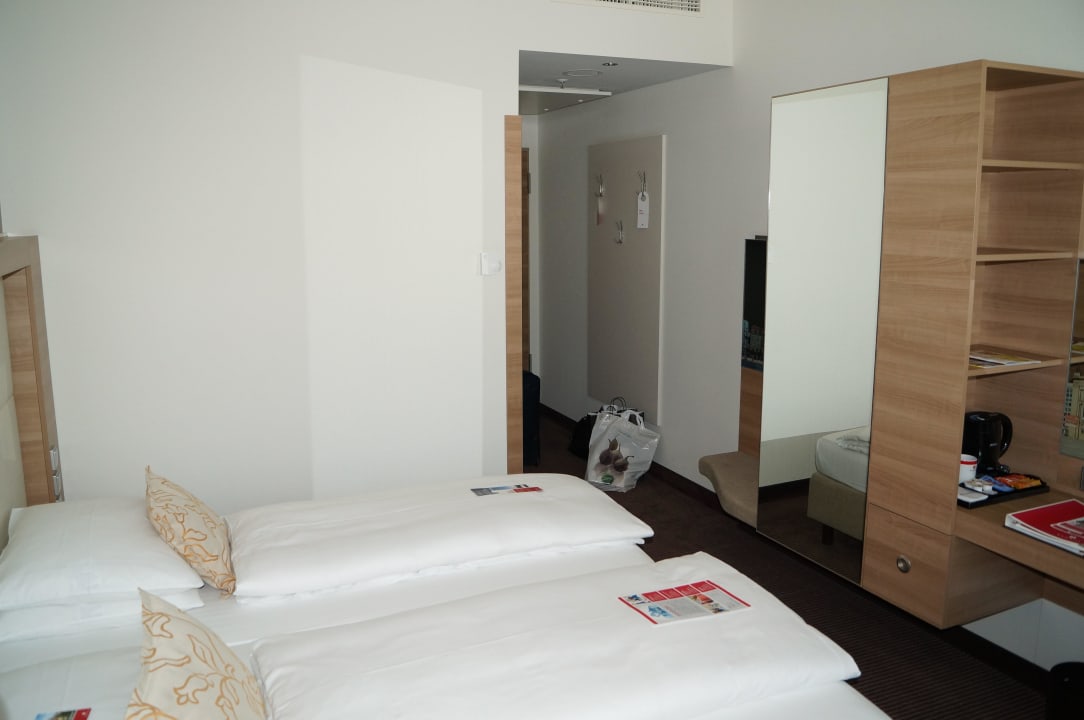 Komfortzimmer H4 Hotel Berlin Alexanderplatz