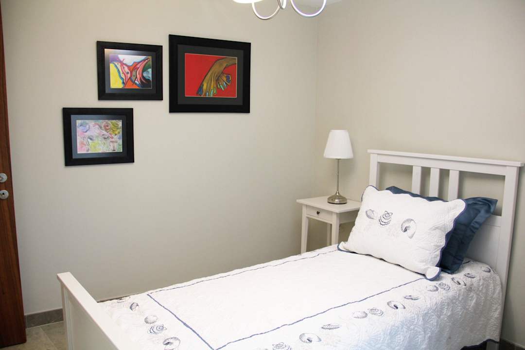 Single Room RetrON Residence