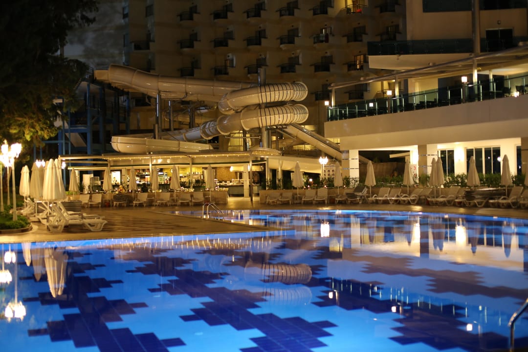 Swimming pool Hotel Botanik Platinum