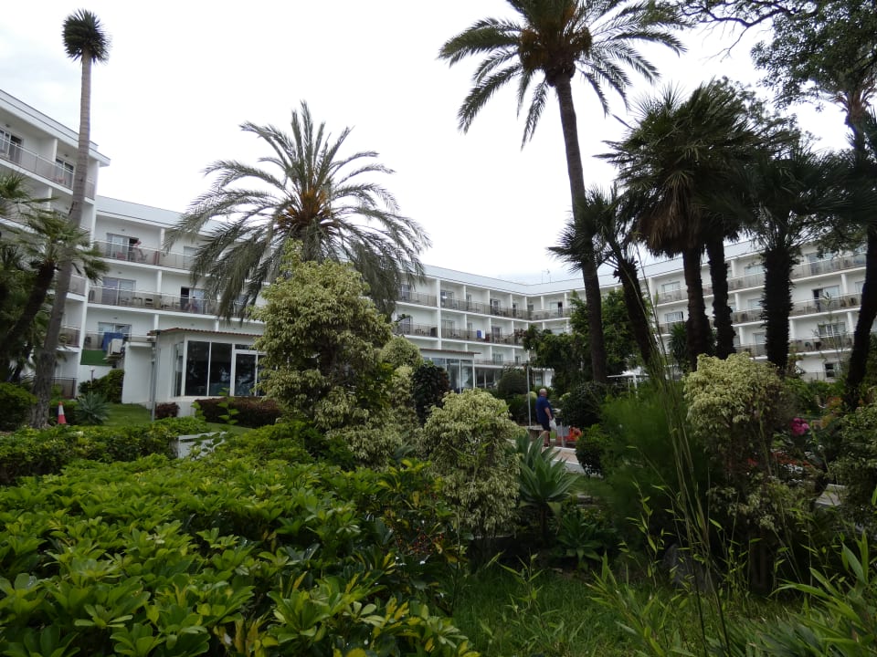 Gartenanlage Hotel Best Siroco