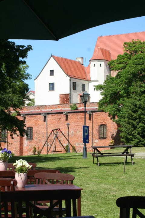 BEER GARDEN Hotel Gosciniec Zamkowy