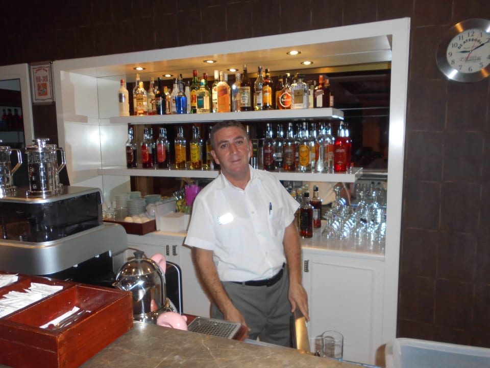 Der beste Barmann Iz Flower Side Beach Hotel