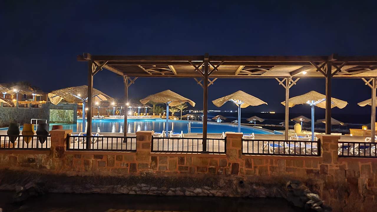 Pool Radisson Blu Resort, El Quseir