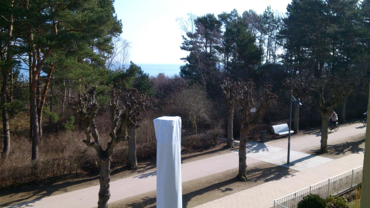 Blick auf Promenade und Meer Hotel Villa Seeschlößchen