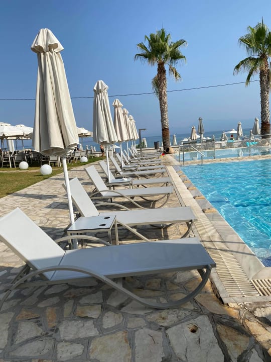 Pool Acharavi Beach Hotel