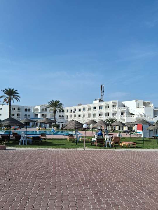 Außenansicht Hotel Neptunia Skanes