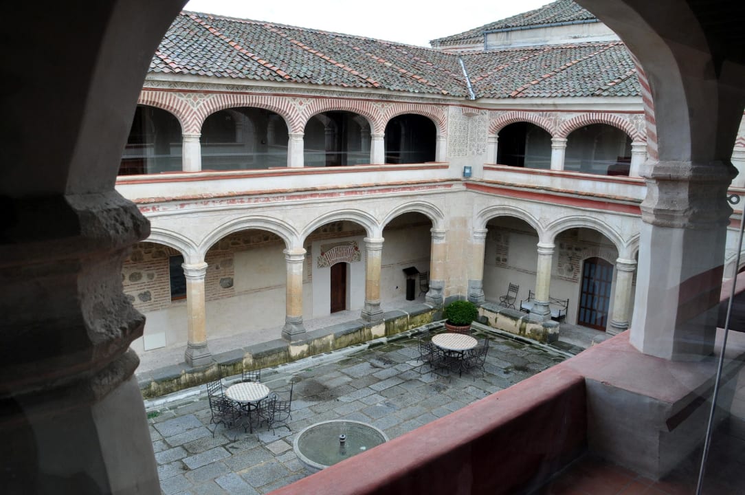 Innenhof Hotel San Antonio el Real