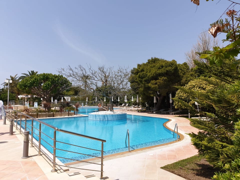 Pool Caravia Beach Hotel