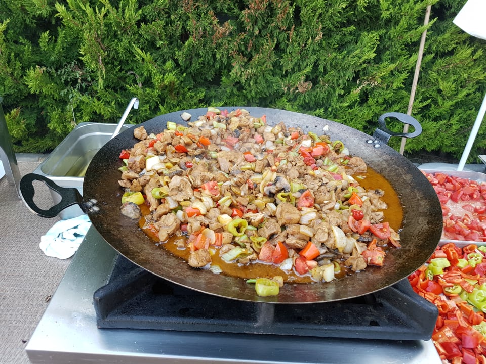 Gastro Palm World Side Resort & Spa