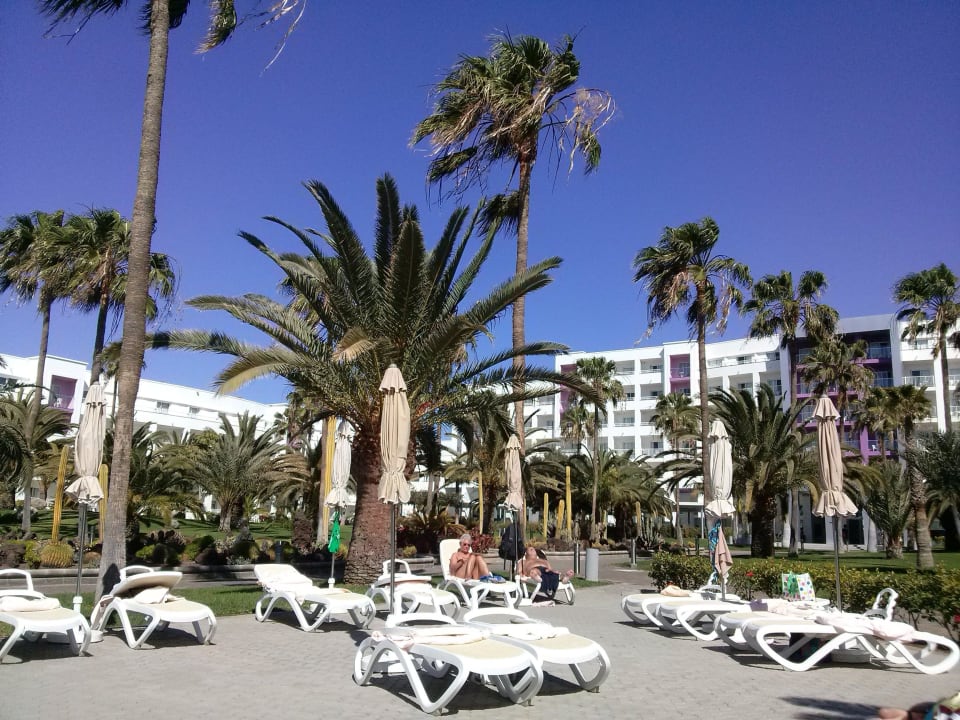 Pool und Hotel Hotel Riu Gran Canaria