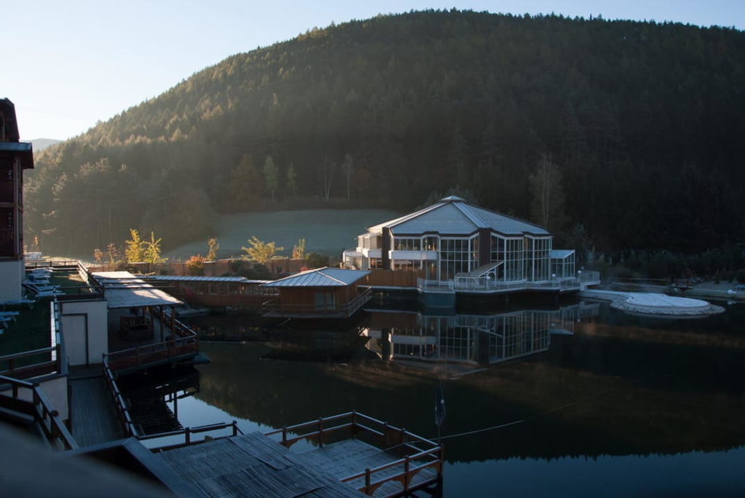 Blick vom Hotelzimmer bei Sonnenaufgang Falkensteiner Family Resort Lido