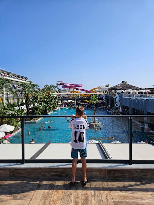 Außenansicht Dream World Palace Hotel