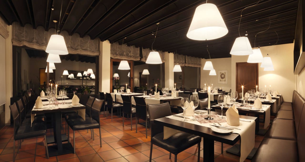 Restaurantbereich 1972 Seeblick Höhenhotel
