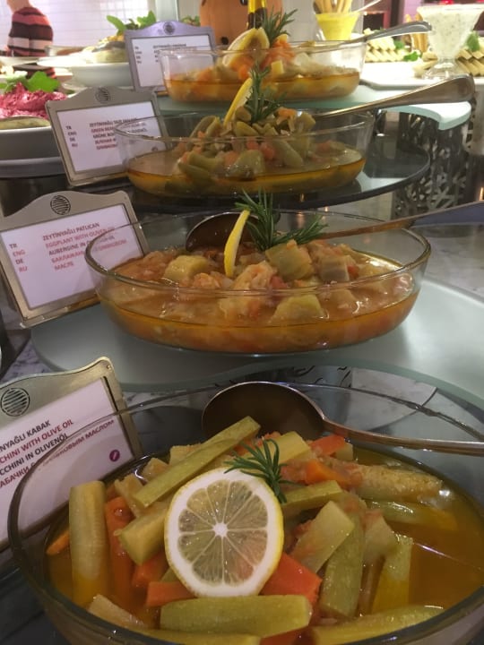 Gastro Acanthus Cennet Barut Collection