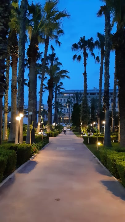 Gartenanlage Adora Hotel & Resort