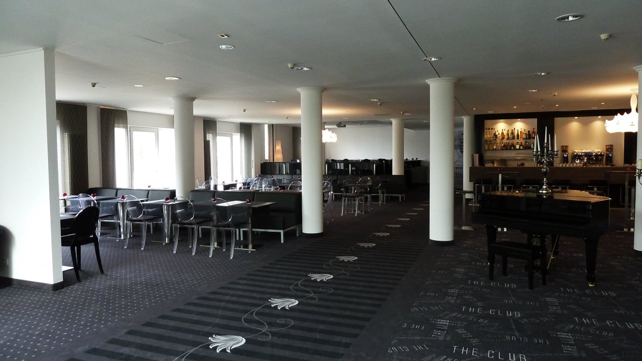 EIngang Victor's Residenz-Hotel München
