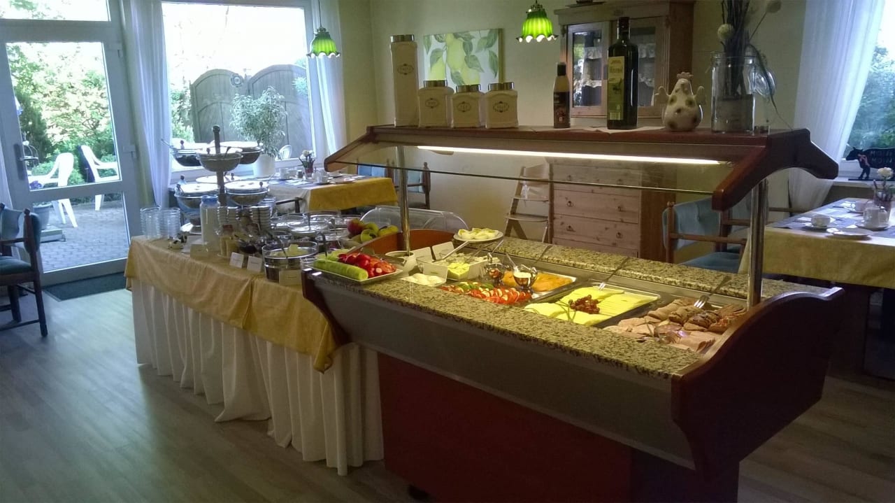 Umfangreiches Buffet Hotel Morgensonne