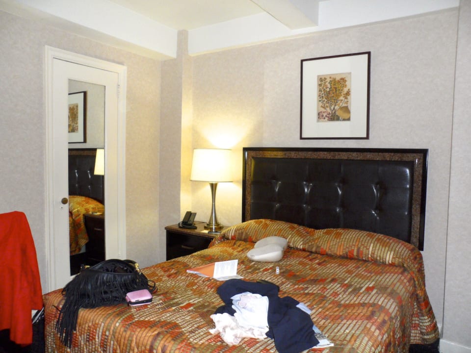 Bett vom Tv aus Hotel Edison