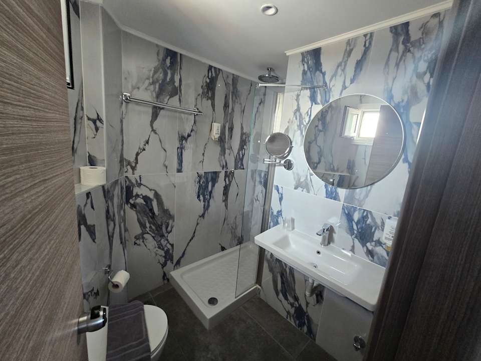 Zimmer Glavas Inn Hotel