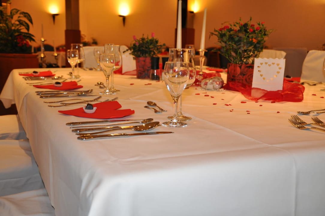 Candle light Dinner Tisch im Hotel Sassor Hotel Sassor