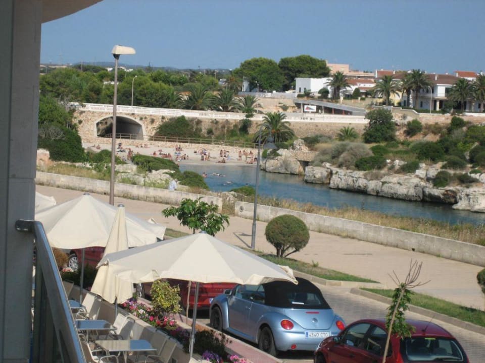 Blick auf Strand Hotel Port Ciutadella