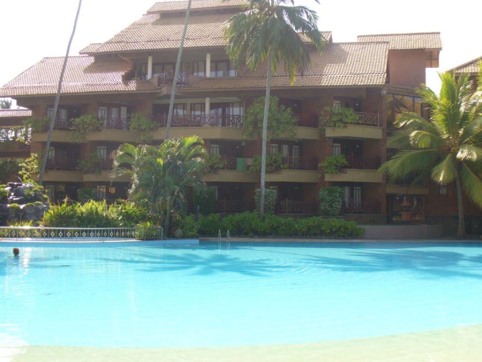 Pool Royal Palms Beach Hotel