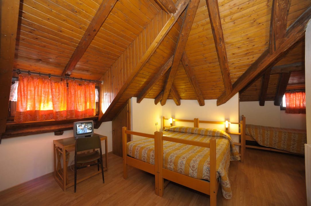 Zimmer Hotel Al Sasso Di Stria