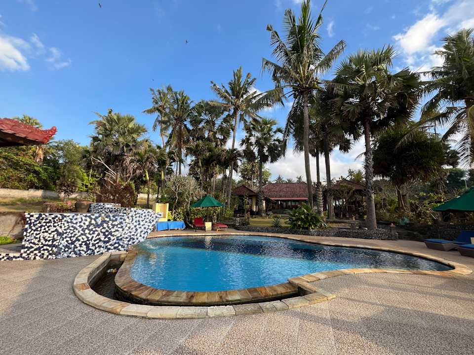 Pool Hotel Kebun Impian