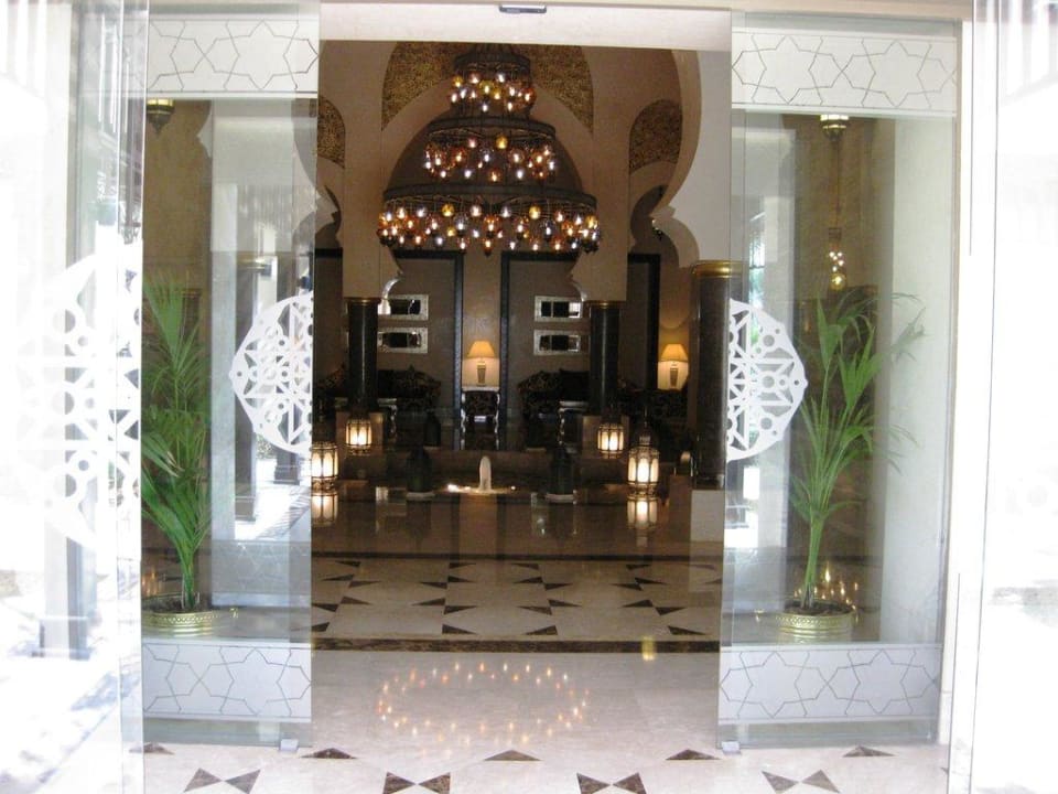 Haupteingang Miramar Al Aqah Beach Resort