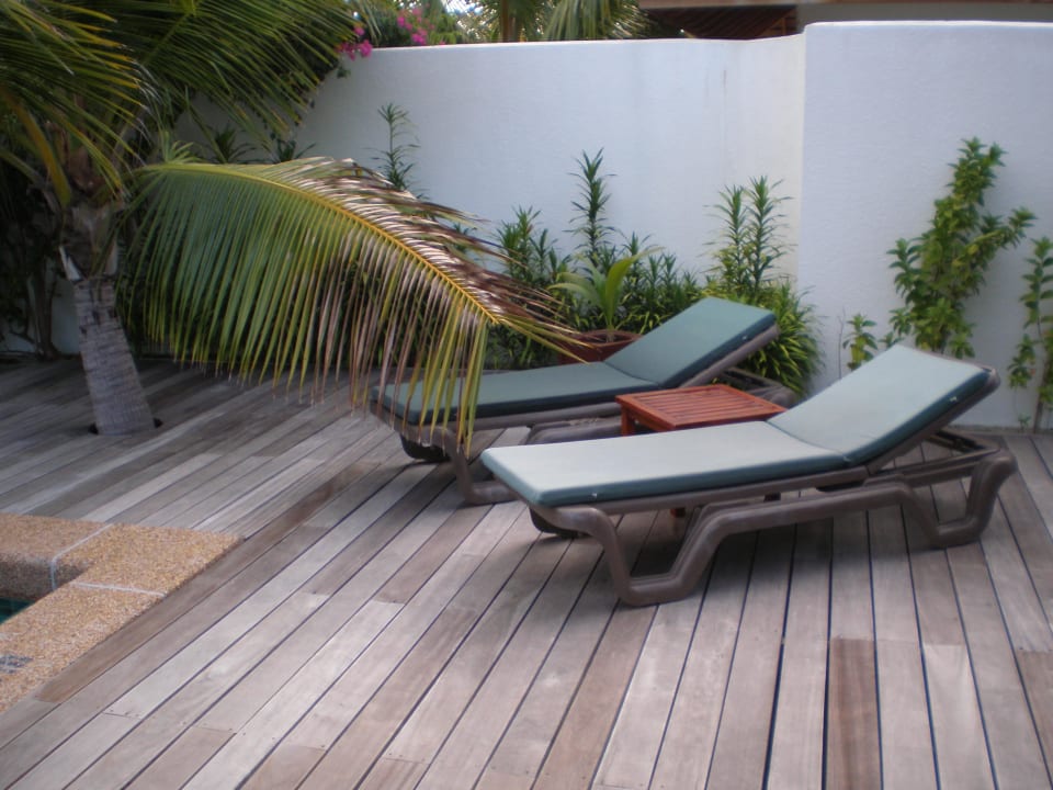 Liegestühle Kuredu Island Resort & Spa