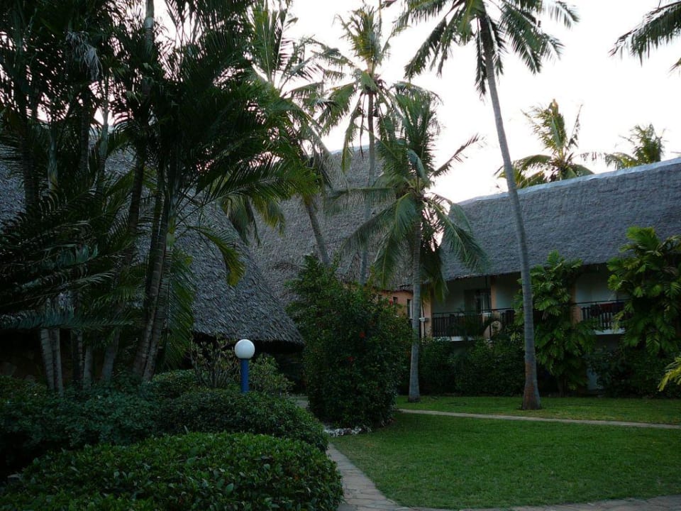 garden Bahari Beach Hotel