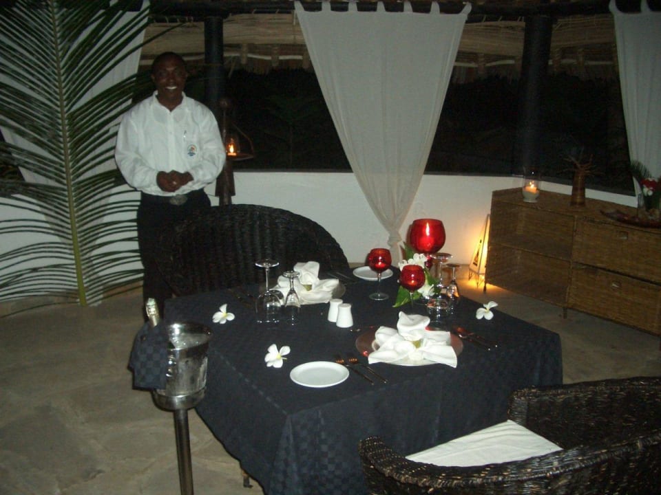 Abschiedsdinner Hotel Karibuni Rafiki Beach Resort
