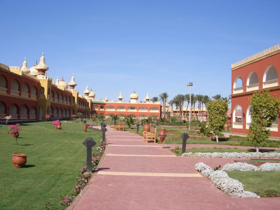 Außenansicht 800-er Block Pickalbatros Alf Leila Wa Leila Resort - Neverland Hurghada