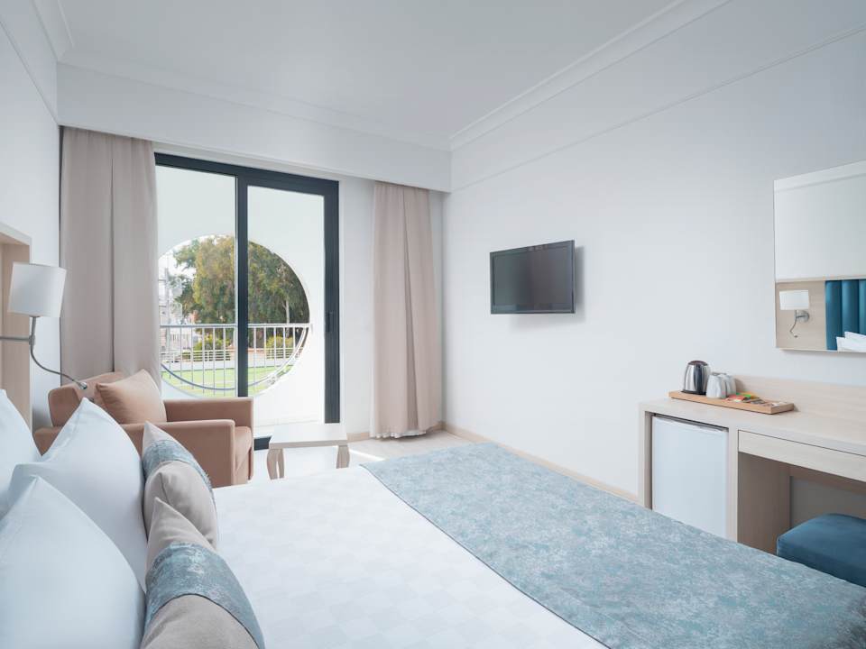 Zimmer Asteria Collection Side