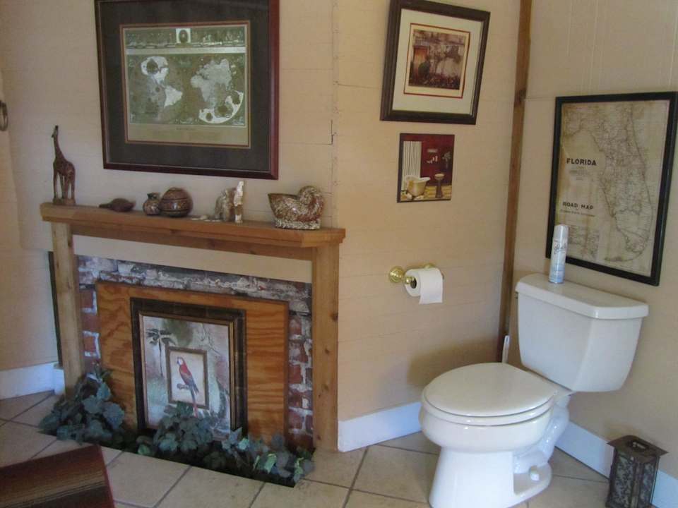 BAd The Old Carrabelle Hotel