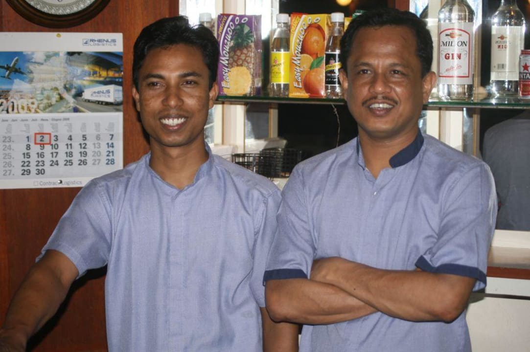 Lockere Barkeeper Summer Island Maldives