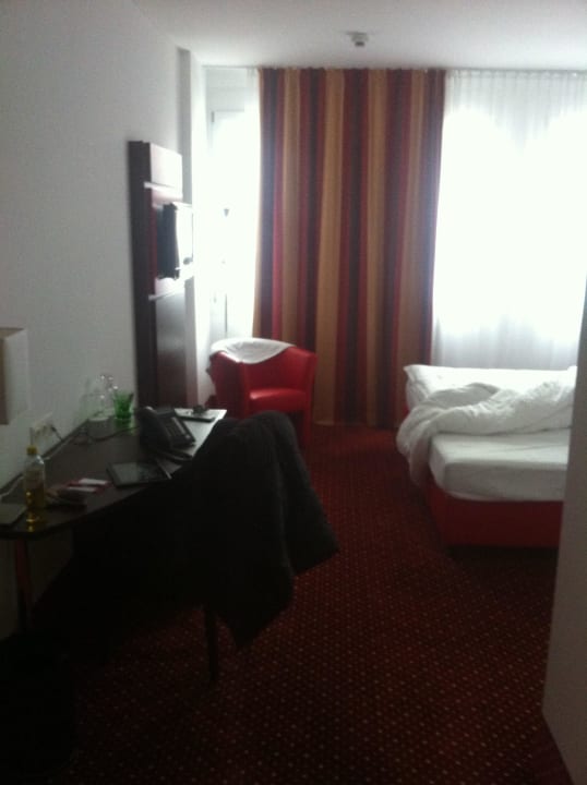 Geräumiges Zimmer Best Western Plus Amedia Wien