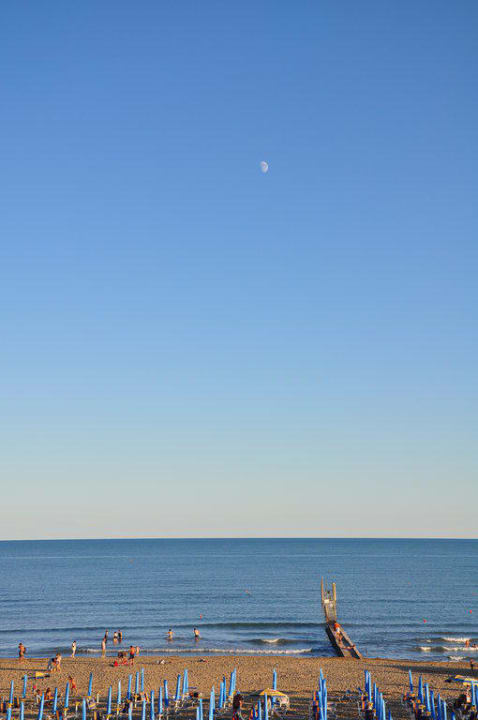 Abendstimmung am Strand Hotel Adlon