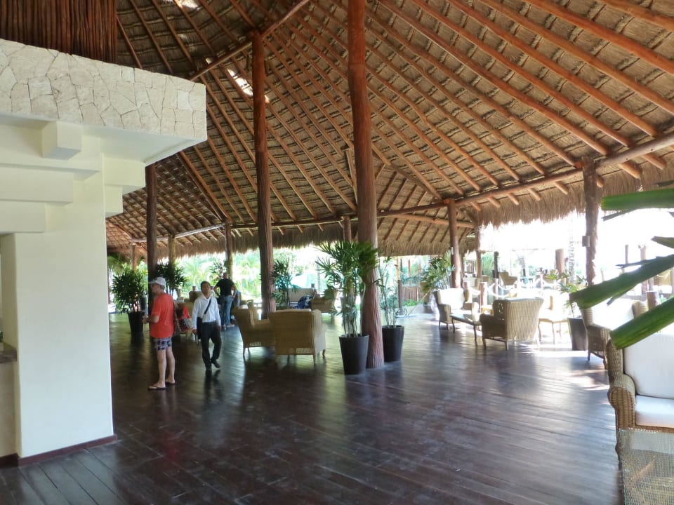 Lobby Akumal Bay Beach & Wellness Resort